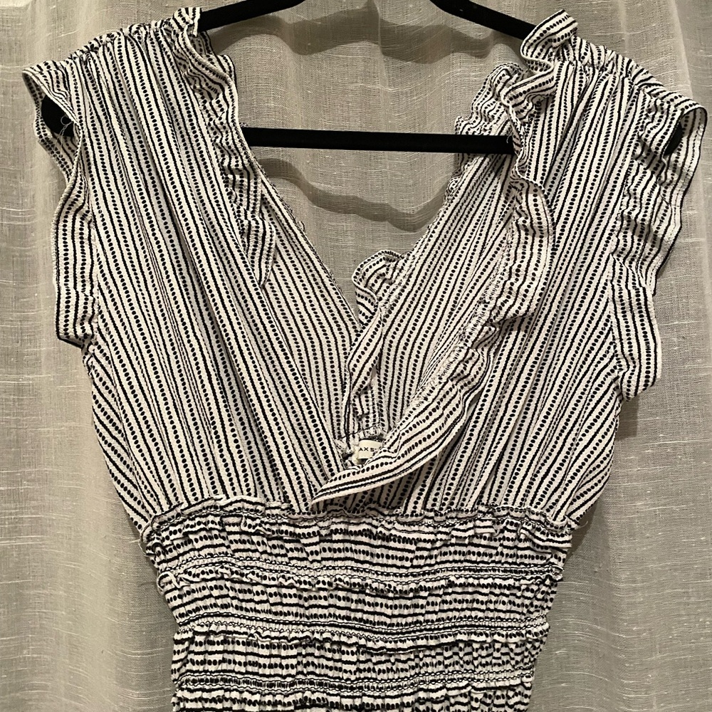 Max Studio Black and White Patterned Cinched Waist Jumpsuit